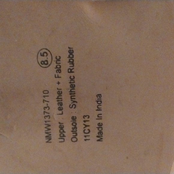 Naughty Monkey Leather Thong Sandals Size 8.5 - Picture 6 of 7